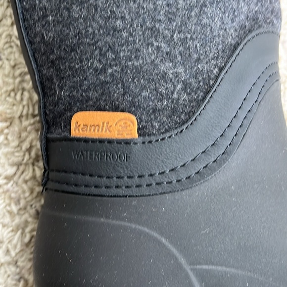 Kamik Abigail black size 7, NIB - Picture 4 of 10